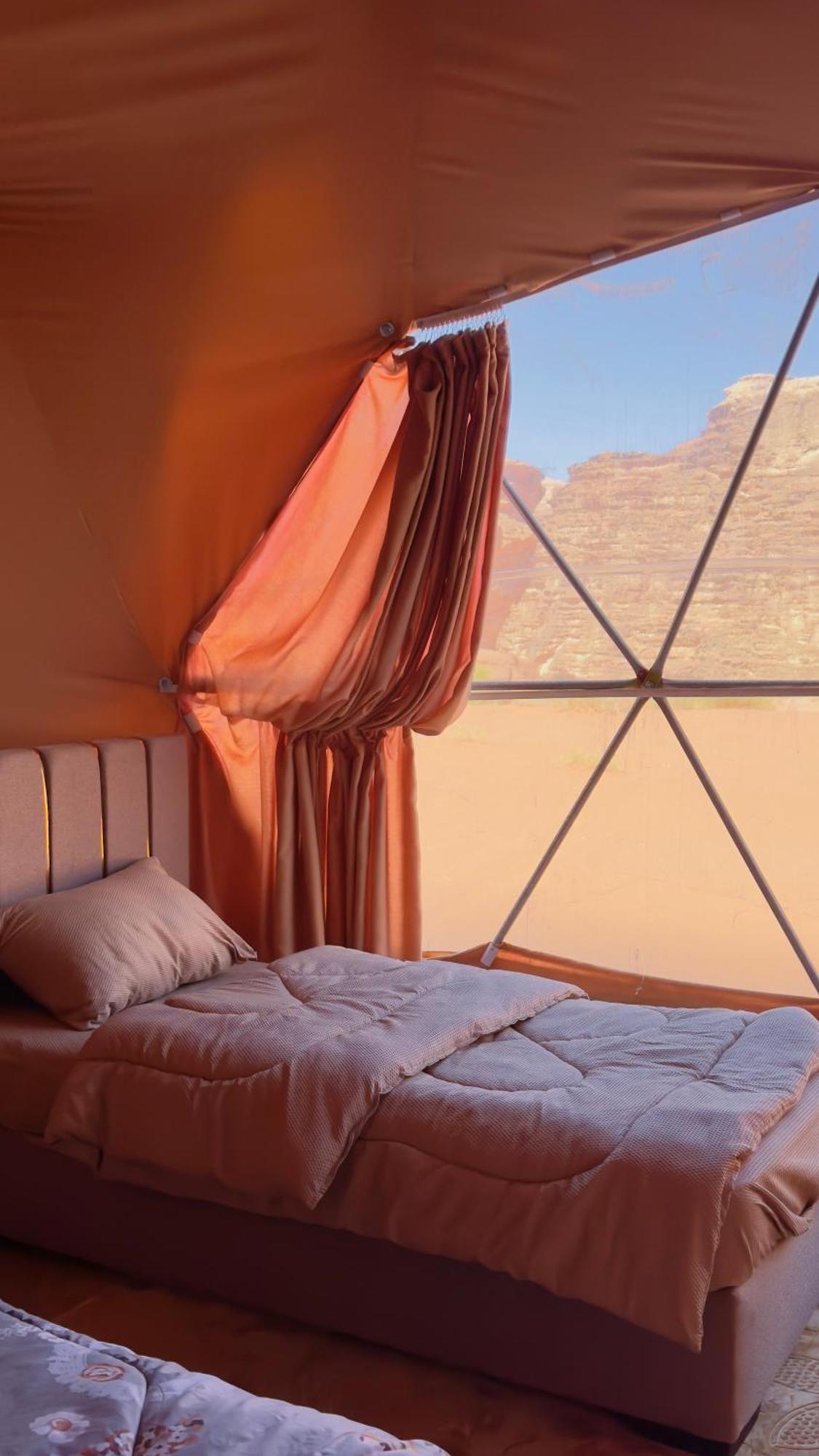 Wadi Rum Bubble Camp & Tour Exterior foto
